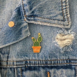 Not A Hugger Lapel Pin | Cactus Humor Lapel Badge - Unique Succulent Gift for Best Friends