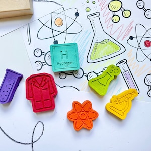 Back To School Gifts For Kids - Science Crayons - Kids Stocking Stuffers - Kids Easter Basket Stuffers - Mad Scientist Birthday Party Favors