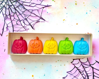 Pumpkin Crayons - Kids Halloween Gifts - Halloween Gift - Gifts For Kids - Boo Basket Stuffers - Halloween Party Favors - Unique Kids Gifts