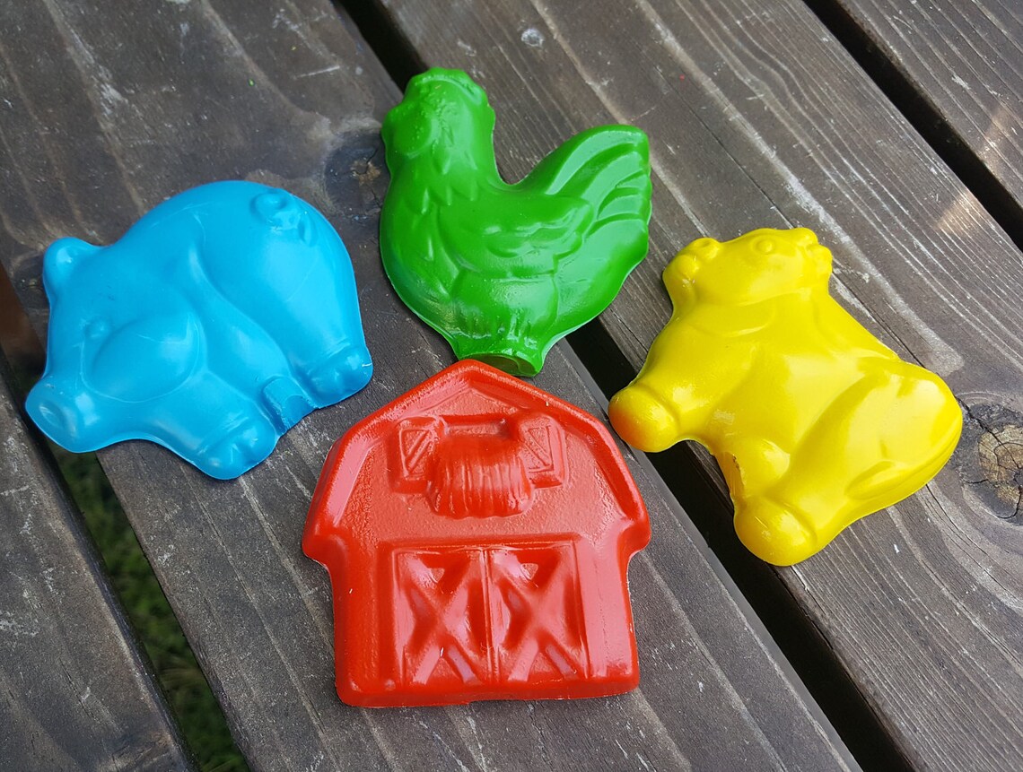 Jumbo Farm Crayons Set of 4 Cow Crayons Pig Crayons Barn Etsy
