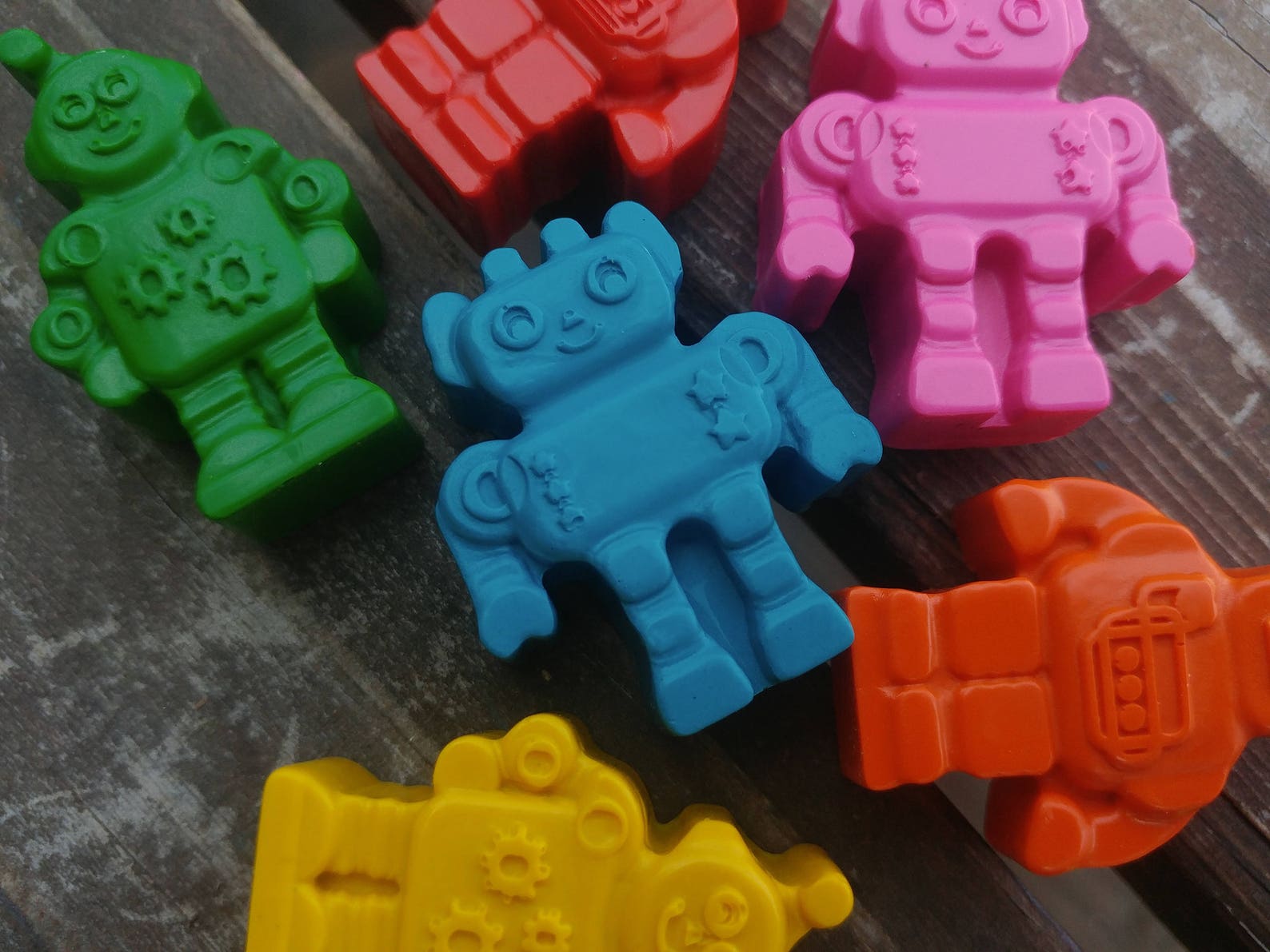 Robot Crayons Set of 12 Robot Party Favors Robot Crayons Etsy