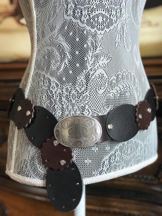 Genuine Leather Tooled Belt with Silver Oval Concho Nocona Large Oval Concho Buckle Belt — Teskeys main image 3