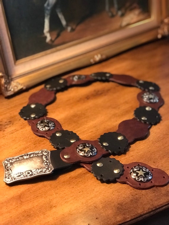 Scalloped Leather Belt: Western Star Conchos, Antiqued  display picture 1