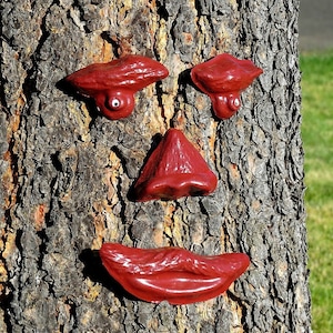 Tree face, Concrete tree face, hand painted tree face, fence art, yard art, Royal blue face, concrete face