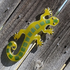 This awesome Gecko&#39;s will look great on your wall or a fence.  Hang them anywhere