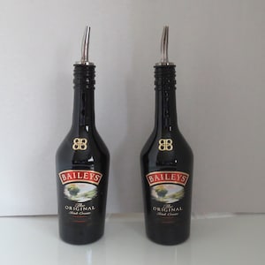 Recycle Baileys bottle Oil/soap dispenser, Salad dressing bottle, Kitchen decor, Brown Baileys Irish cream bottle