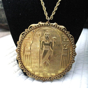 Miriam Haskell 24 Inch Pendant Gold Plate Vintage Necklace