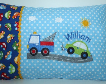 Personalisierte Kissen, Namenskissen, Kissen mit Namen -  Motiv Abschleppwagen & Name 20x30 cm