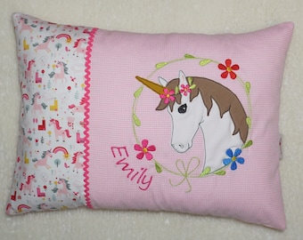 Personalisierte Kissen, Kindergarten, Geschenk zur Geburt, Kissen mit Namen, Namenskissen - Einhorn - Pferd Button & Name 25x35 cm