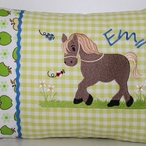 Personalized pillow, kindergarten, birth gift, pillow with name, name pillow horse on flower meadow and name 20 x 30 cm grün V/grün Äpfel