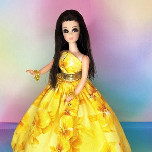Custom Topper Dawn Yellow Floral Elegance Dress w/ Gold Belt ~ Dress, Purse & Bracelet Only ~ Doll Not Included