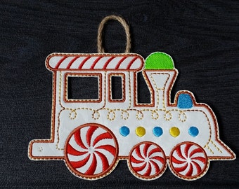 Broderidesign med pepparkakståg: Applikation för jullok (5x7-båge) (digital nedladdning)