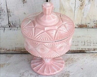 Grandmacore Candy Dish, Pink Footed Candy Dish for Wedding, Chalk Painted Covered Candy Dish