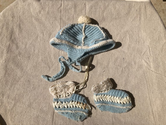 Crocheted Baby Winter Hat and Booties Late 1950s/… - image 2