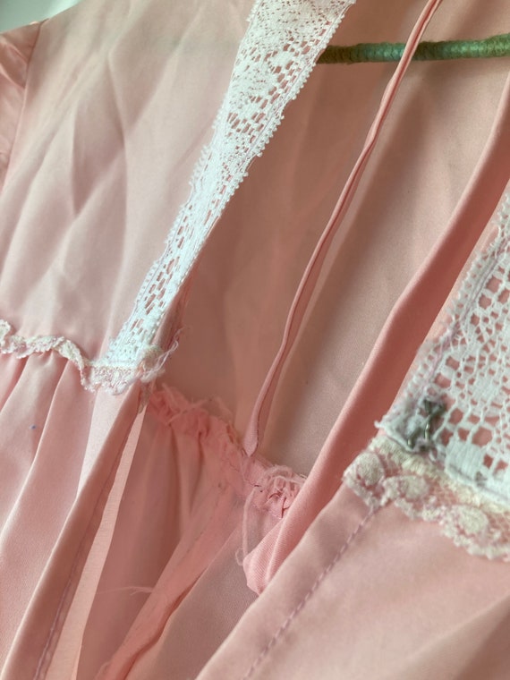 Handmade Vintage Bed Jacket - image 3