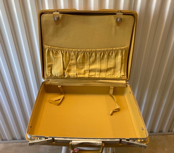 1960s Samsonite Suitcase - image 1