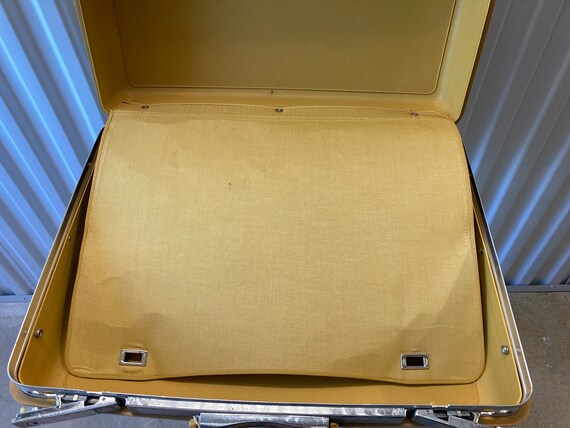 1960s Samsonite Suitcase - image 4