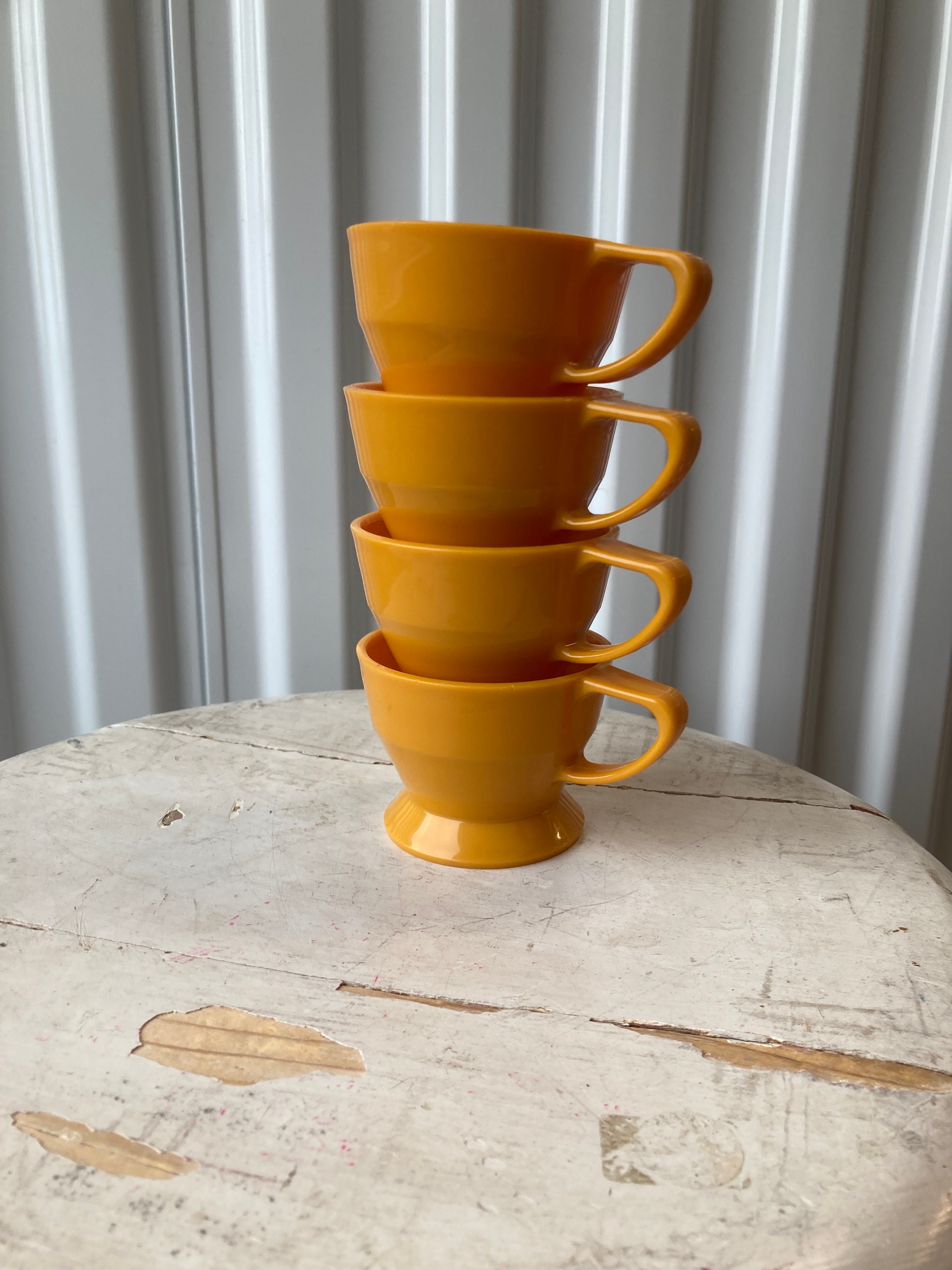 Vintage 1960s 1970s Set of 10 Plastic Small Solo Cups Retro Orange Lifetime  Holder NOS Orange 5 Cozy Cups Prop 5 for Bathroom Dispenser 