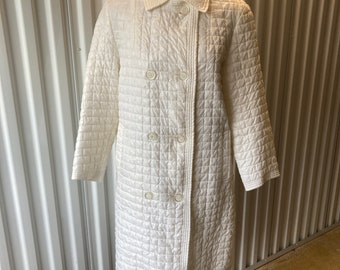 Mod White Puffy Coat Curly Top for Young America 1960s Fashion