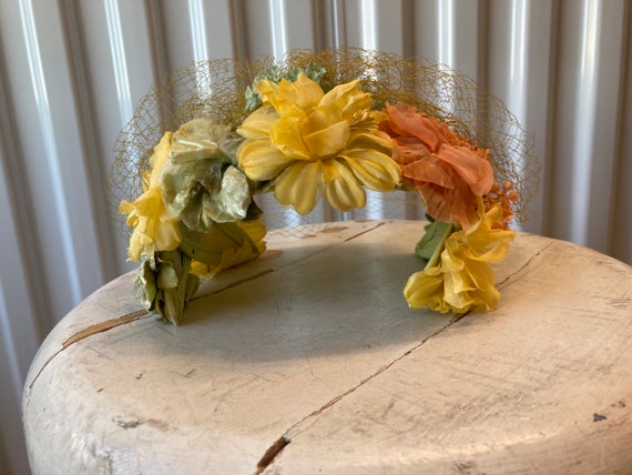 Floral Fascinator/Hat 1950s/1960s - image 1