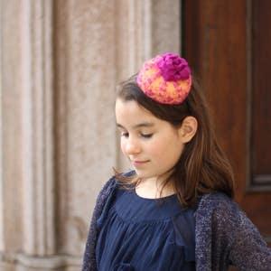Fuchsia Lace Girls Mini Beret Hat, Girls Photo Prop, Pink Little Girls Fashion Lace Headband, Girls Tea Party Accessories, Girls Mini Hats