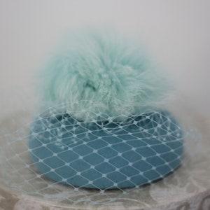 Mini cappello bimba, cappellino con pompom immagine 4