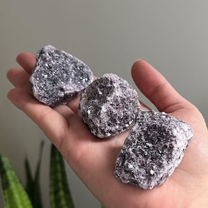ROUGH LEPIDOLITE Stones - Raw Crystals - Purple Mica - Crystals Home Decor - Healing Crystal for Anxiety