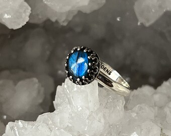 Sterling Silver Labradorite Ring - Blue Flash Labradorite - Sterling Silver Handcrafted Ring - Simple Stacking Ring - Minimalist Jewelry