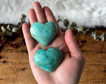 Turquoise Crystal Hearts - Natural Peruvian Turquoise Stone - Healing Crystals -  Turquoise Tumbled Heart Palm Stone - Throat Chakra