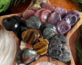 Crystal Heart Worry Stone: Energy Balancing Thumb Stone