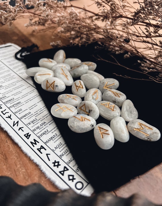 Moonstone Rune Set - Elder Futhark Runes - Ritual Tools - White Crystal Runes - Witchy Decor - Pagan Gift - Divination - Rainbow Moonstone