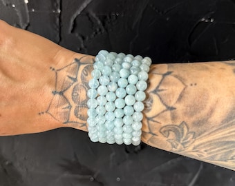 Bracelet de perles aigue-marine - Pierre de naissance de mars, guérison du chakra de la gorge