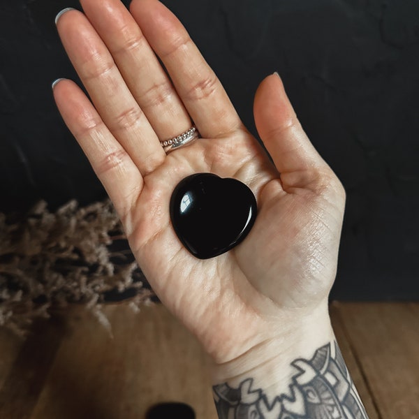 Black Obsidian Worry Stone - Obsidian Heart Thumb Stone - EMF Protection Crystal - Reiki Healing - Stress Relief - Heart Shape