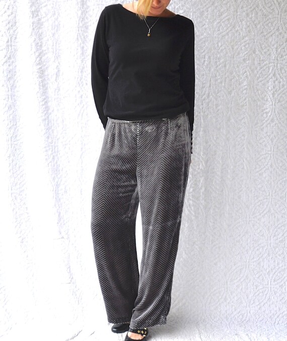 wide leg pants from the 90s