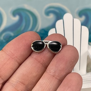 Miniature Sunglasses, Flat Back Cabochon Sun Glasses, Aviator Sunglasses, mini men&#39;s sunglasses, wedding cake topper, guy&#39;s sunglasses