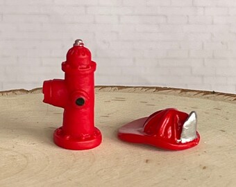 Fairy Garden Miniatures Fireman Helmet, Fire Hydrant, Dollhouse miniatures, topper, fairy garden accessories