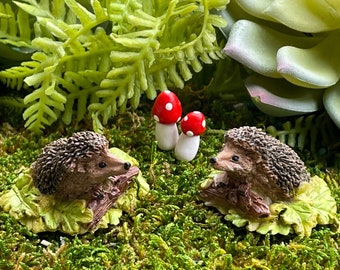 Fairy Garden Accessories, Tiny Hedgehog Figurine in Leaves, Miniature Handcrafted polymer clay Mushrooms