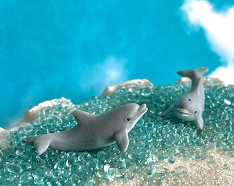 7 Stück Miniatur Delfin Figuren - Bunte Harz Deko Für Tischlandschaften