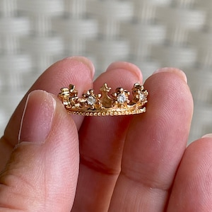 ONE Miniature Crown, fairy tale garden supply, craft supply, 1:12 scale dollhouse miniature rose gold or silver color ring, fantasy diorama