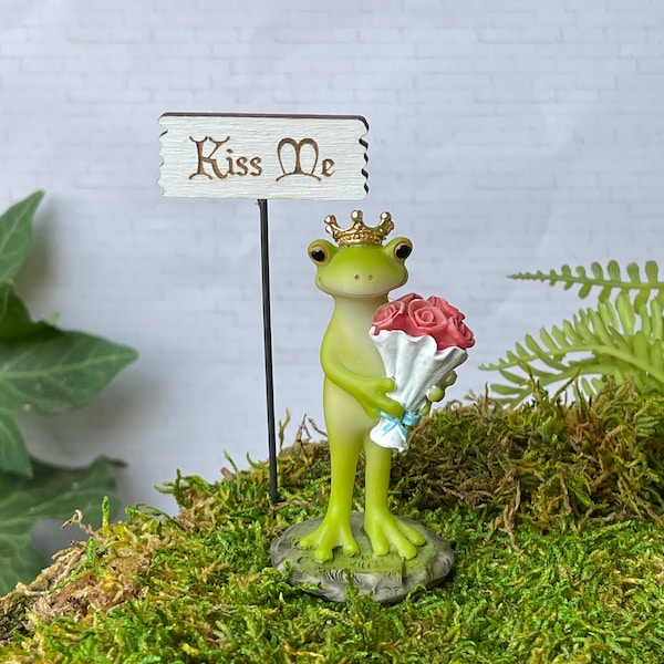 Miniature Frog Prince, Fairy Garden accessories, fairy garden miniatures, frog figurine, Kiss Me Sign, miniature sign, fairy garden sign