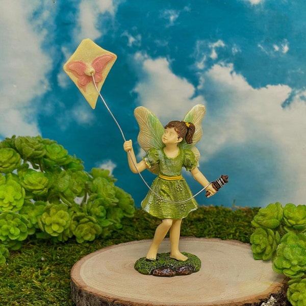 Fairy Flying Kite, Miniature Kite, Figurine, Fairy Garden Accessories, Miniature Fairy, Dollhouse Miniatures, Outdoor Fairy Garden Supply