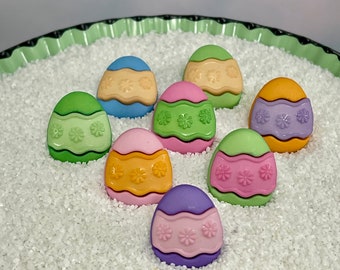 8 Easter Egg Hunt Buttons with or without shank, Embellishments Cabochon, Easter Miniatures
