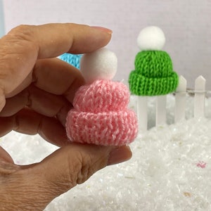 ONE Miniature Snowman Knit Hat, Craft Supplies, Accessories for Snowman, Dollhouse, Fairy Garden, Doll, Elf Supplies, DIY Snowmen accessory