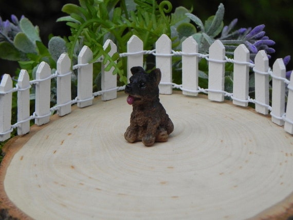Cute dog Mini Miniature Fairy Garden Ornament Decor Pot Craft Accessories UV