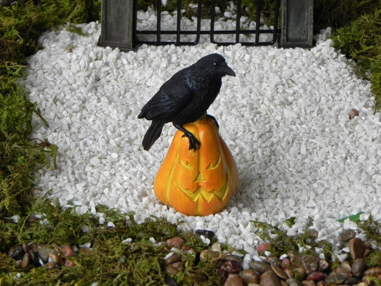 Arrowbash Halloween-Figuren – 20 Stück, Leuchtet Im Dunkeln, Für Deko & Miniaturlandschaften