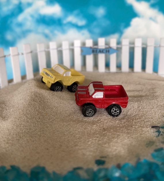 cake topper Miniature Truck Beach Sign Miniature Fence Beach Garden Fairy Garden Accessories
