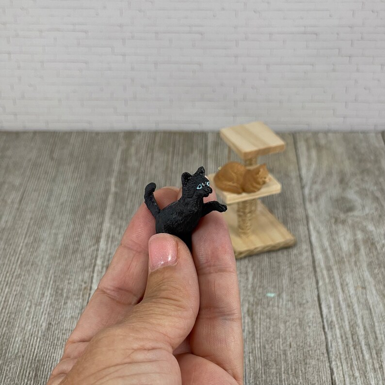 Miniature Cat Tree, Miniature Cat Tower scratching post, Halloween Cat, Dollhouse Miniatures, Fairy Garden Accessories, Cat Lover Gift bild 5