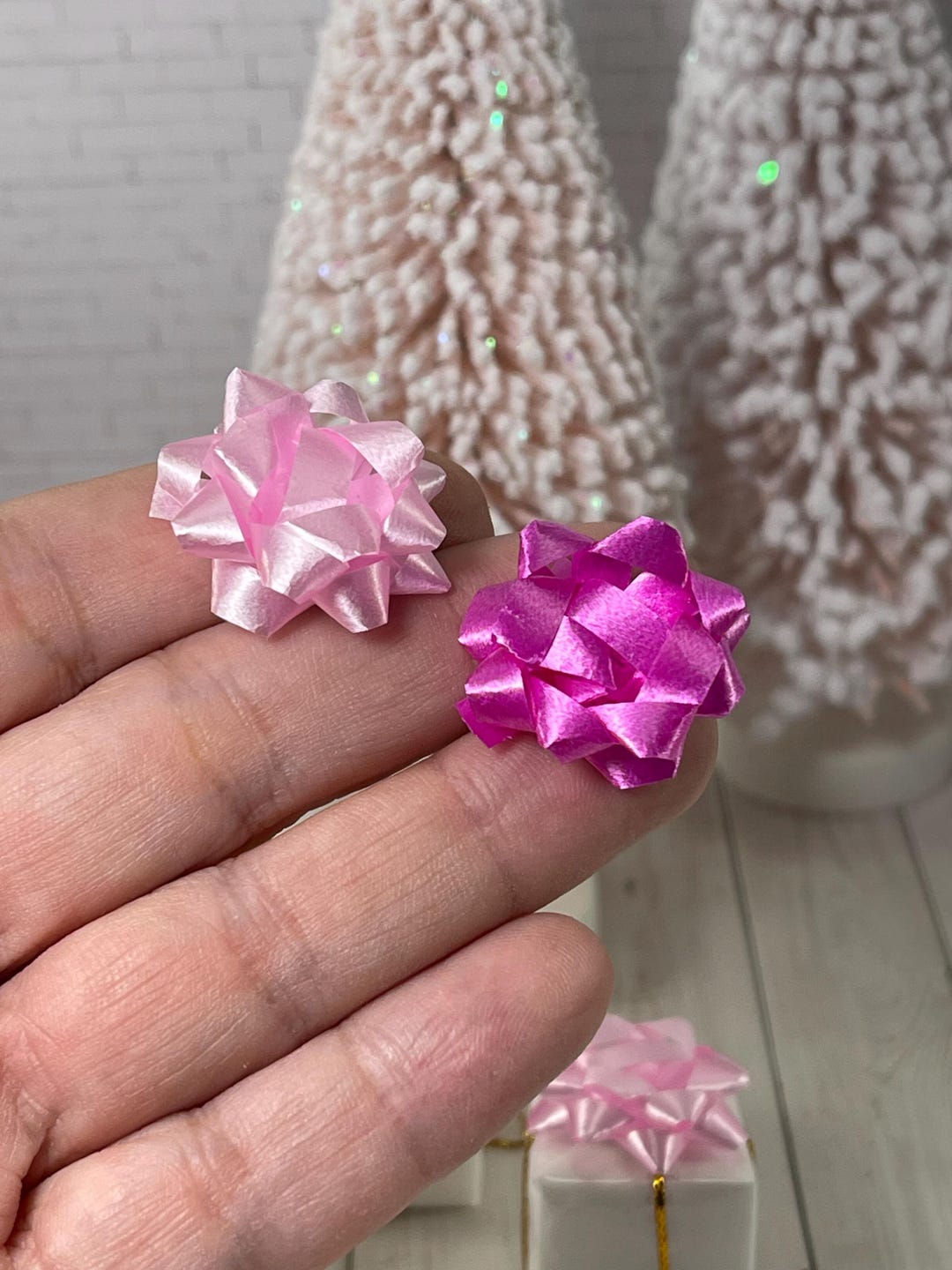 Miniature Bows, Mini Gift Bows, 1:6 Scale Dollhouse Miniatures, Light ...