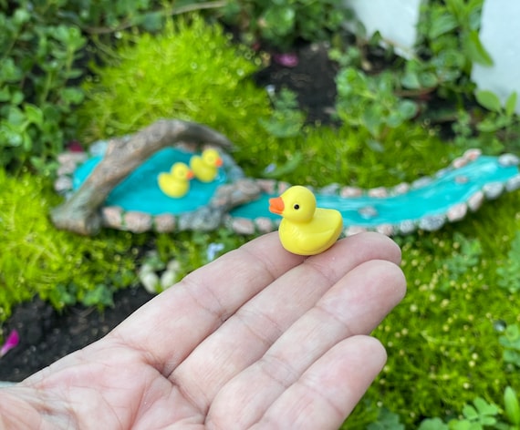 100PCS Mini Ducks Christmas Accessories Miniature Duck with