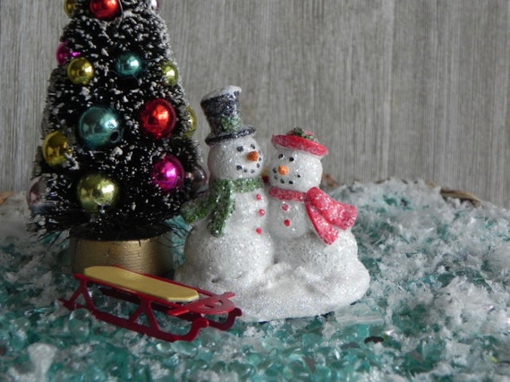 Miniature Dollhouse FAIRY GARDEN Christmas ~ TINY 1/" Snow Village Store ~ NEW